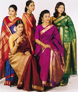 India - Pakaian Tradisional Kaum-Kaum Di Malaysia
